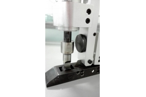  Ultrasonic Cutting Equipment for Textiles, Films, Industrial Fabrics 